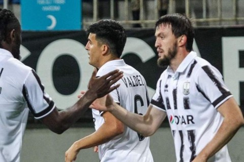 "He didn't let me go to practice, he said you should take a stroll the stadium" – Mirzov's conflict with the head coach