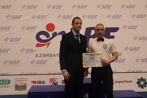 IBA вручила звезду азербайджанскому судье