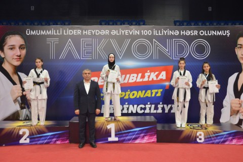 Taekvondo üzrə Azərbaycan çempionları müəyyənləşib - FOTO