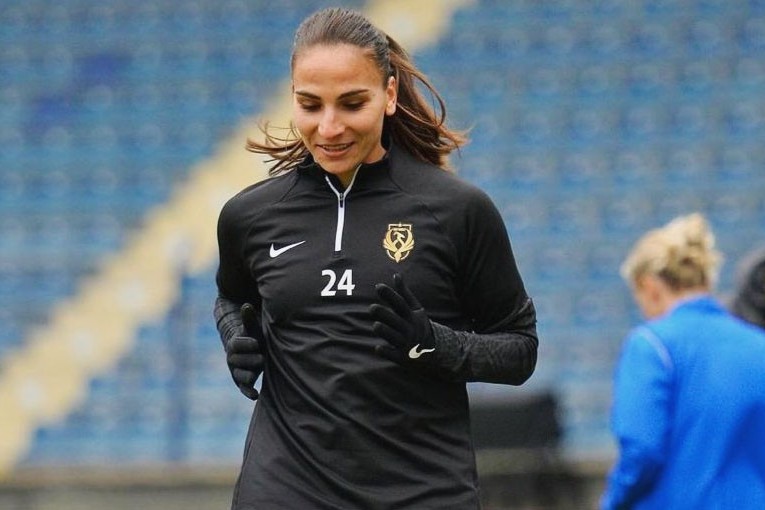 Following the head coach, a football player also left the champion of Turkiye