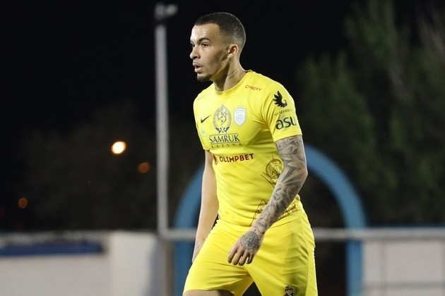 Belarus mətbuatı: Ebonq “Neftçi”yə keçə bilər