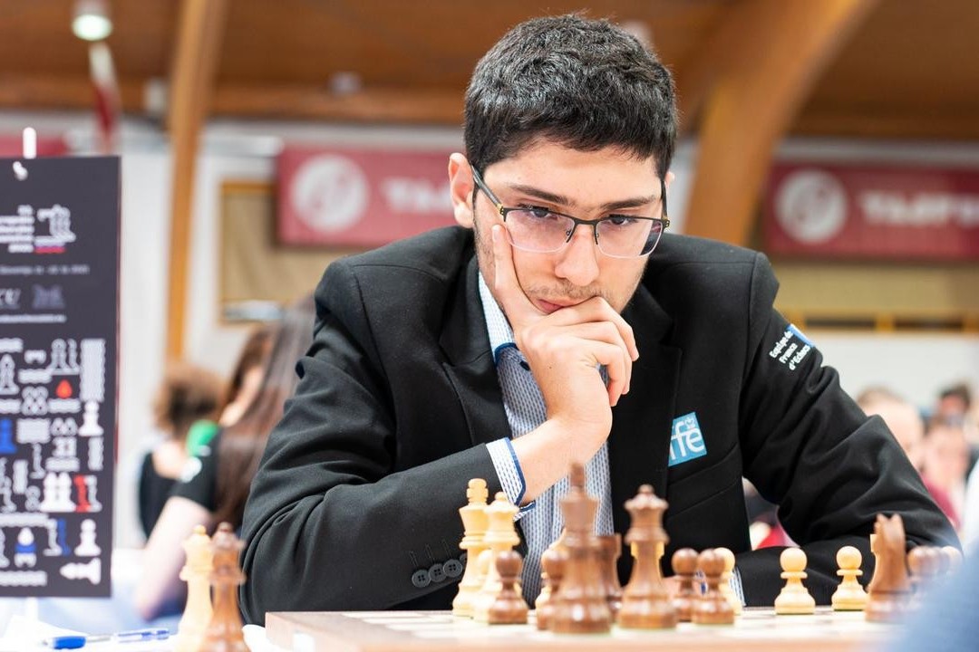 Абасов сыграет с Фирузджой в турнире претендентов