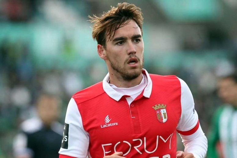 6-миллионный игрок соперника "Карабаха" переходит в "Олимпиакос"