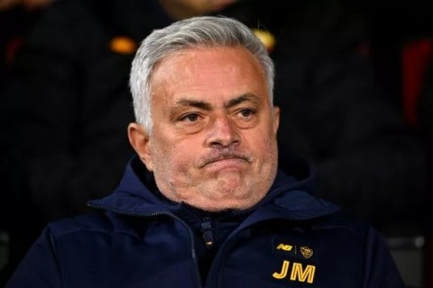 Jose Mourinho agreed to become manager of Al-Shabab just days after Roma sacking