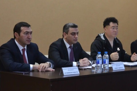 Oh Kwang Cheol is holding a seminar to the Azerbaijani taekwondo players - PHOTO