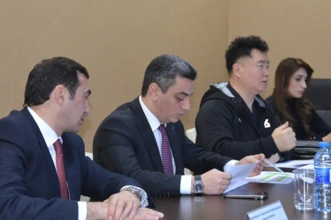 Oh Kwang Cheol is holding a seminar to the Azerbaijani taekwondo players - PHOTO