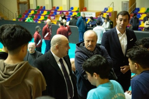 Шахин Багиров встретился с юными волейболистами из регионов - ФОТО