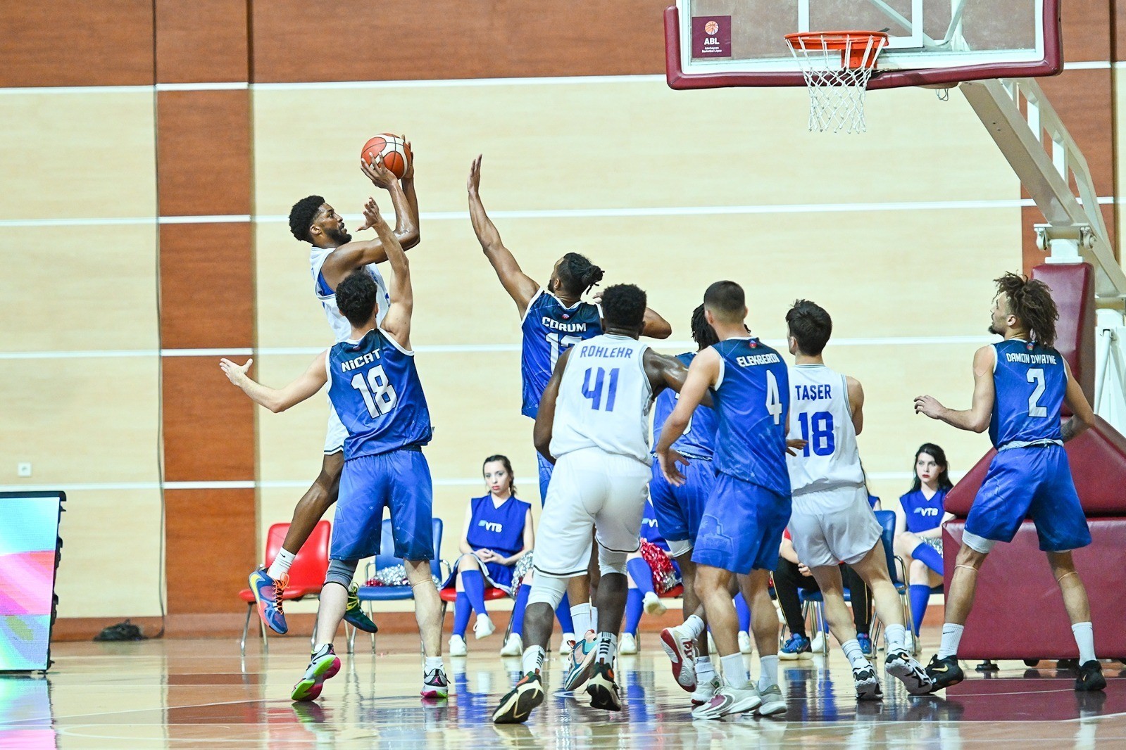 "Хырдалан" победно начал XIII тур АБЛ