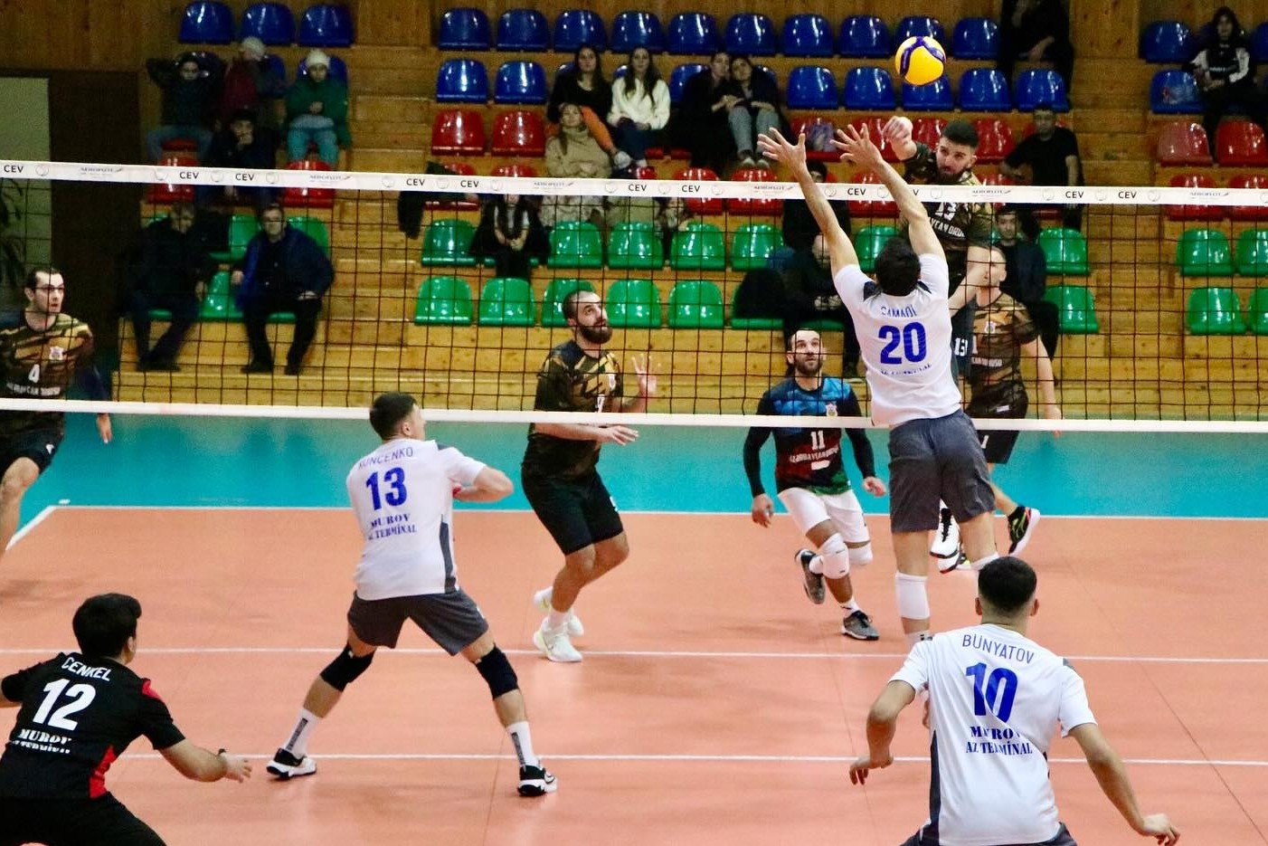 “Neftçi” lideri məğlub edib