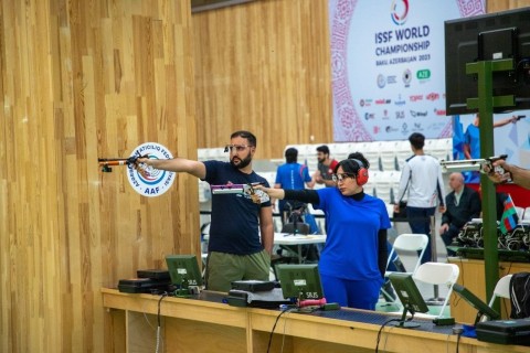 кто выступает 14. полина пендина пикник. концерт день флага в лужниках 2023. мураками фото с питерского концерта. кто выступает 14.