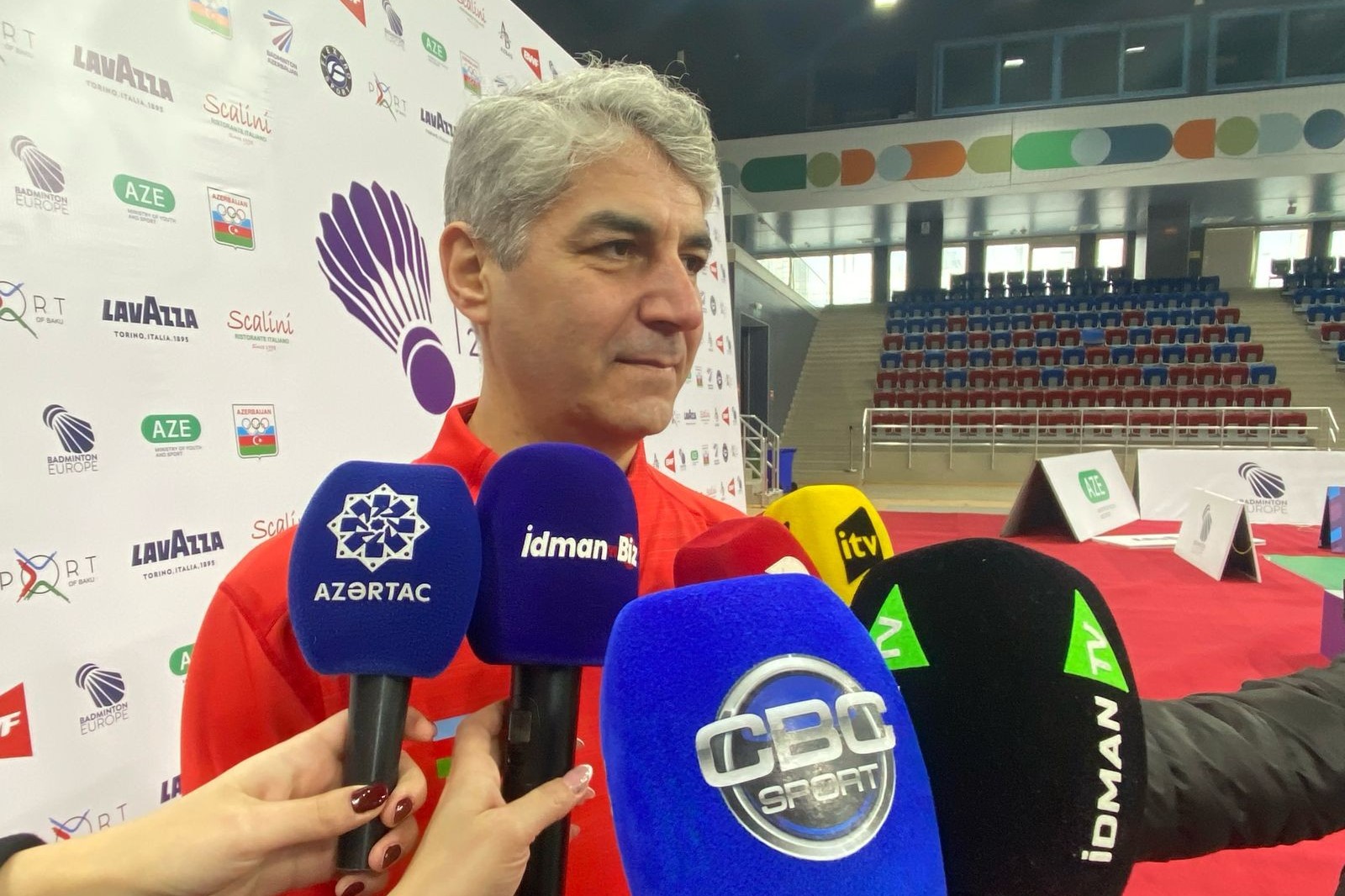 The national team's head coach is hoping for a gold medal - PHOTO