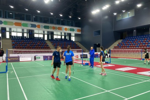 The national team's head coach is hoping for a gold medal - PHOTO