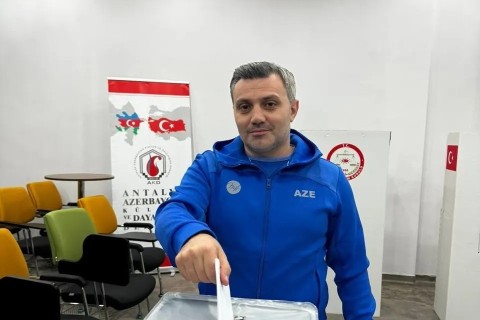 İdmançılarımız Azərbaycanda və ölkədən kənarda seçkidə fəal iştirak ediblər - FOTO