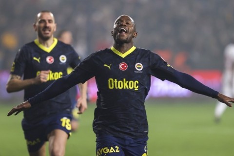 Batşuayi “Fənərbaxça”nı 1/4 finala yüksəldib