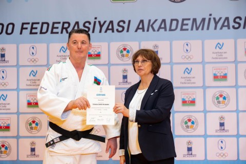 Тренерам-участникам программы Академии BCF вручены сертификаты - ФОТО
