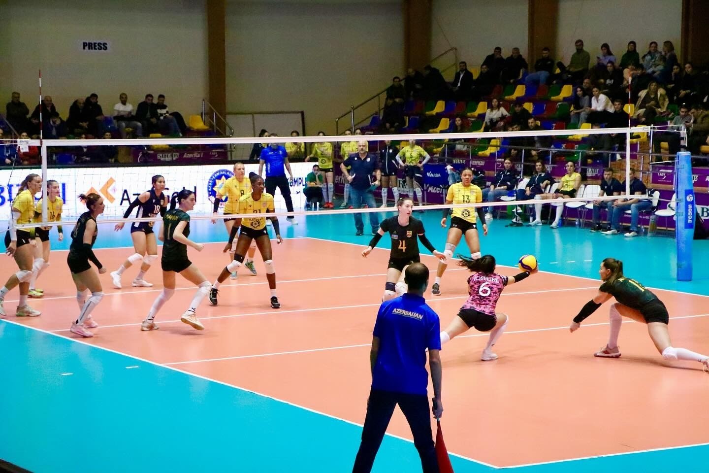 "Азеррейл" и "Муров Аз Терминал" откроют очередную волейбольную неделю