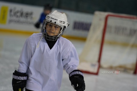 The recently established hockey team performed an open practice - PHOTO