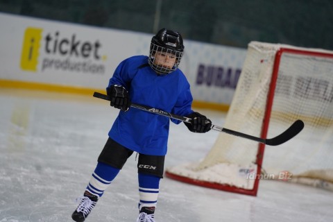 The recently established hockey team performed an open practice - PHOTO