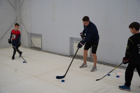 The recently established hockey team performed an open practice - PHOTO