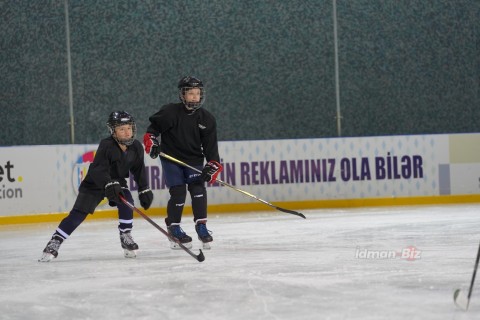 Yeni yaradılan hokkey komandasının açıq məşqi keçirilib - FOTO