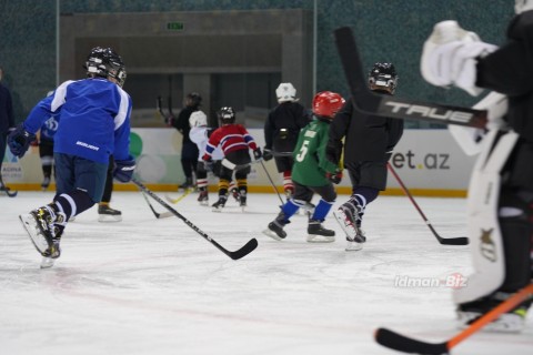 The recently established hockey team performed an open practice - PHOTO