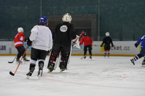 The recently established hockey team performed an open practice - PHOTO