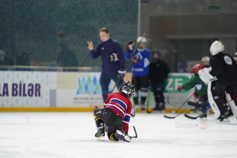 The recently established hockey team performed an open practice - PHOTO