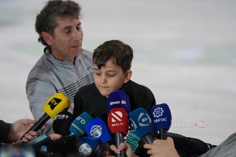 Yeni yaradılan hokkey komandasının açıq məşqi keçirilib - FOTO