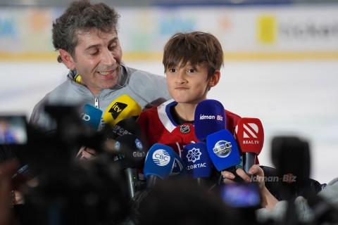 The recently established hockey team performed an open practice - PHOTO