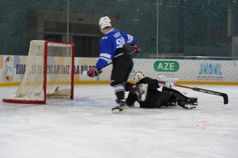 The recently established hockey team performed an open practice - PHOTO