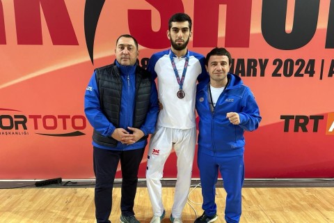 Taekvondoçularımızdan Antalyada daha bir medal - FOTO