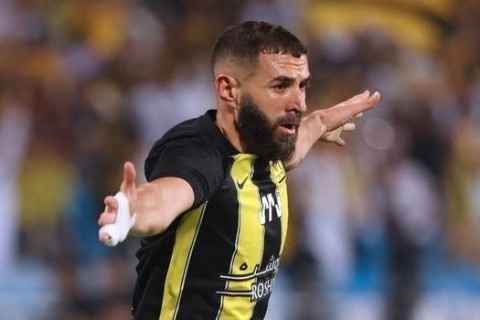 Benzema geri dönür