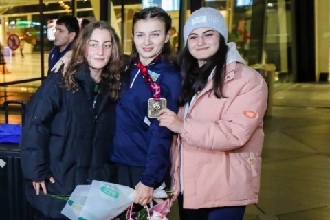 Azerbaijani wrestlers with the best results of the last 8 years in the European Championship, returned to their homeland - PHOTO
