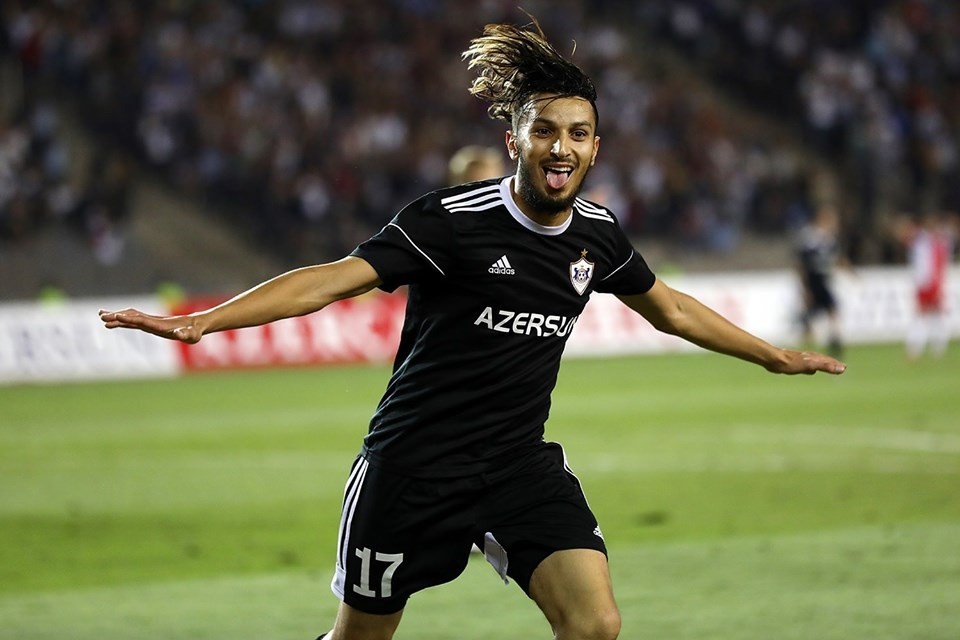 Offer rain on Zoubir from European clubs