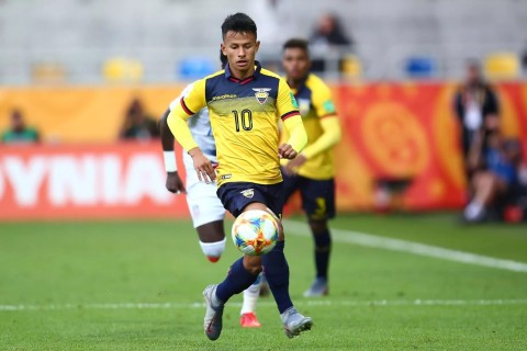 “Sumqayıt” Ekvadordan futbolçu gətirir