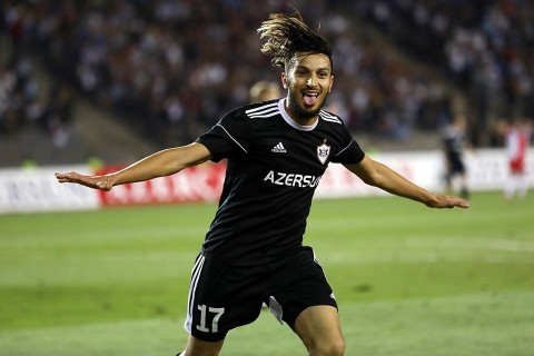 Offer rain on Zoubir from European clubs