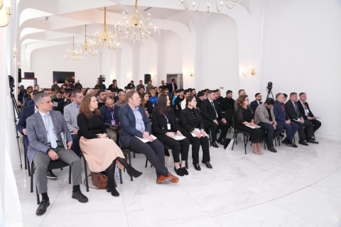 "Olimpiya çempionluğuna doğru: Təmiz idmanda milli və qlobal baxışlar” konfransı Qubada - FOTO