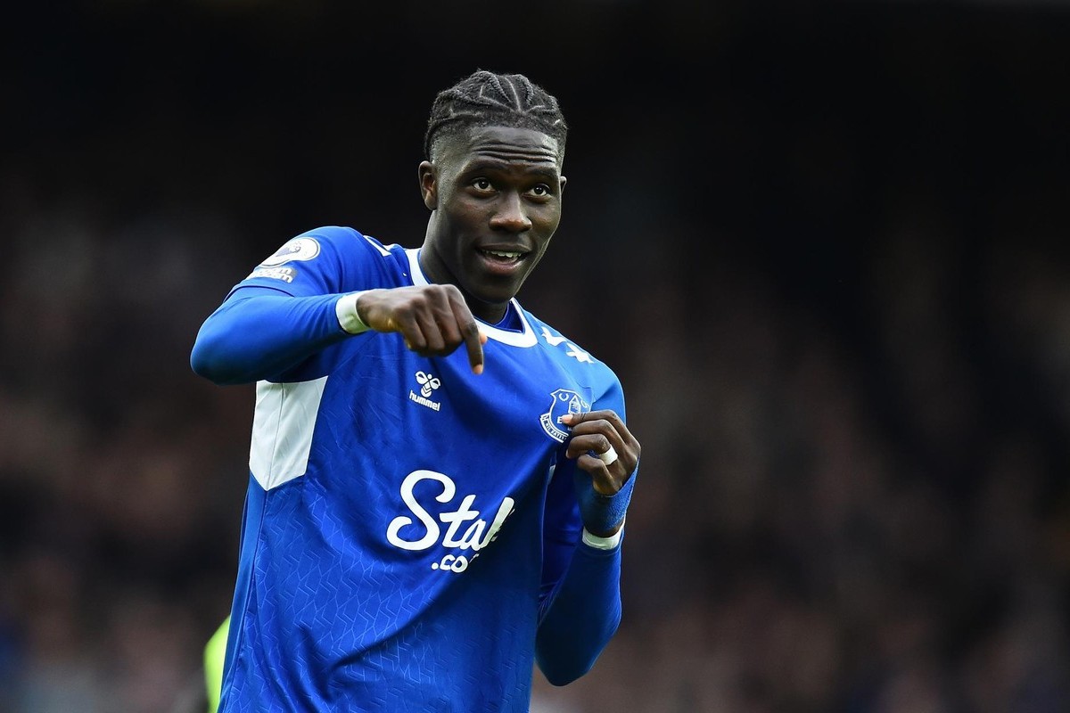 "Barselona" Onanaya 40 milyon ödəsə də...