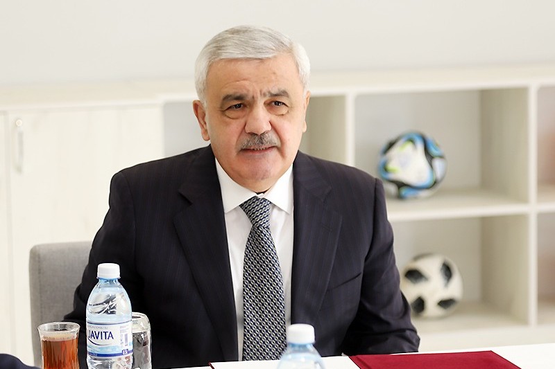 Rovnag Abdullayev bows out of the running