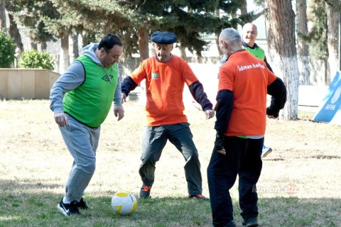 Sports Week: Football and badminton competition among the elder - PHOTO - VIDEO