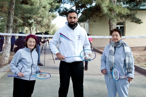 Sports Week: Football and badminton competition among the elder - PHOTO - VIDEO