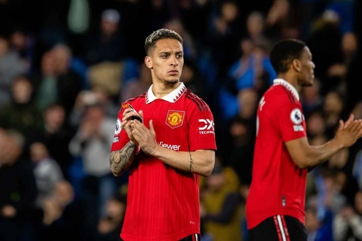 МЮ продаёт 100-миллионного Антони. Потерял место в старте из-за скандалов, отбить траты невозможно