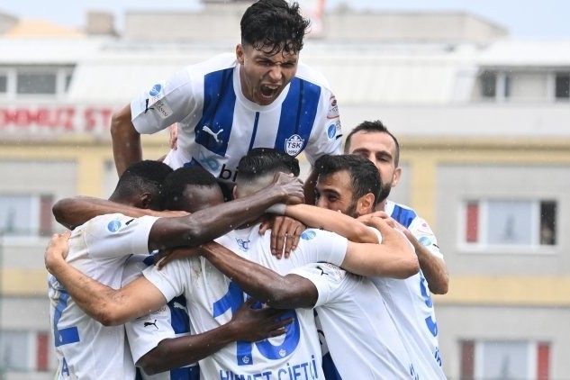 Bakhtiyar Hassanalizada's team got 1 point
