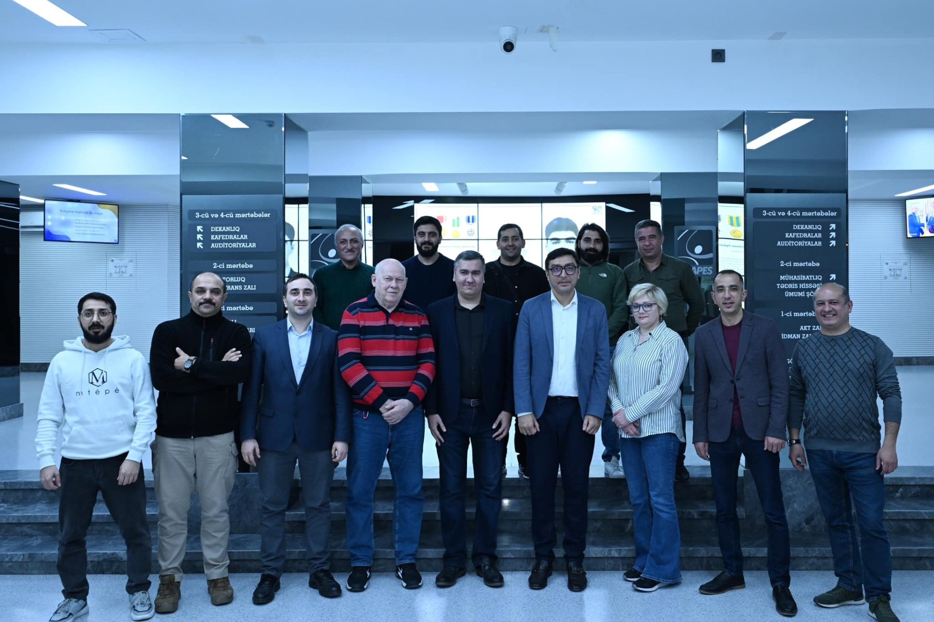 Фарид Гаибов встретился со спортивными фотографами - ФОТО