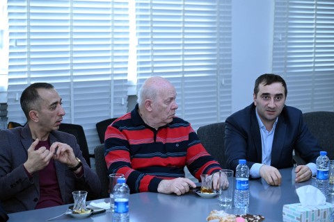 Фарид Гаибов встретился со спортивными фотографами - ФОТО