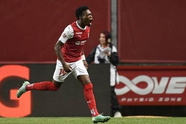 24-year-old player transferred for 15 million