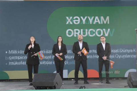 Парад в спортивной столице Губе - ФОТО