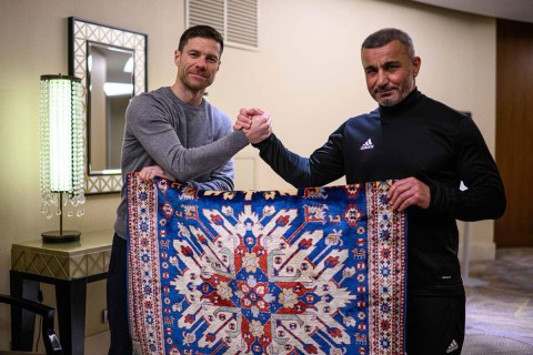 Gurban Gurbanov met with Xabi Alonso and gave a souvenir