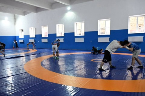 Фарид Гаибов ознакомился с деятельностью Дома спорта - ФОТО