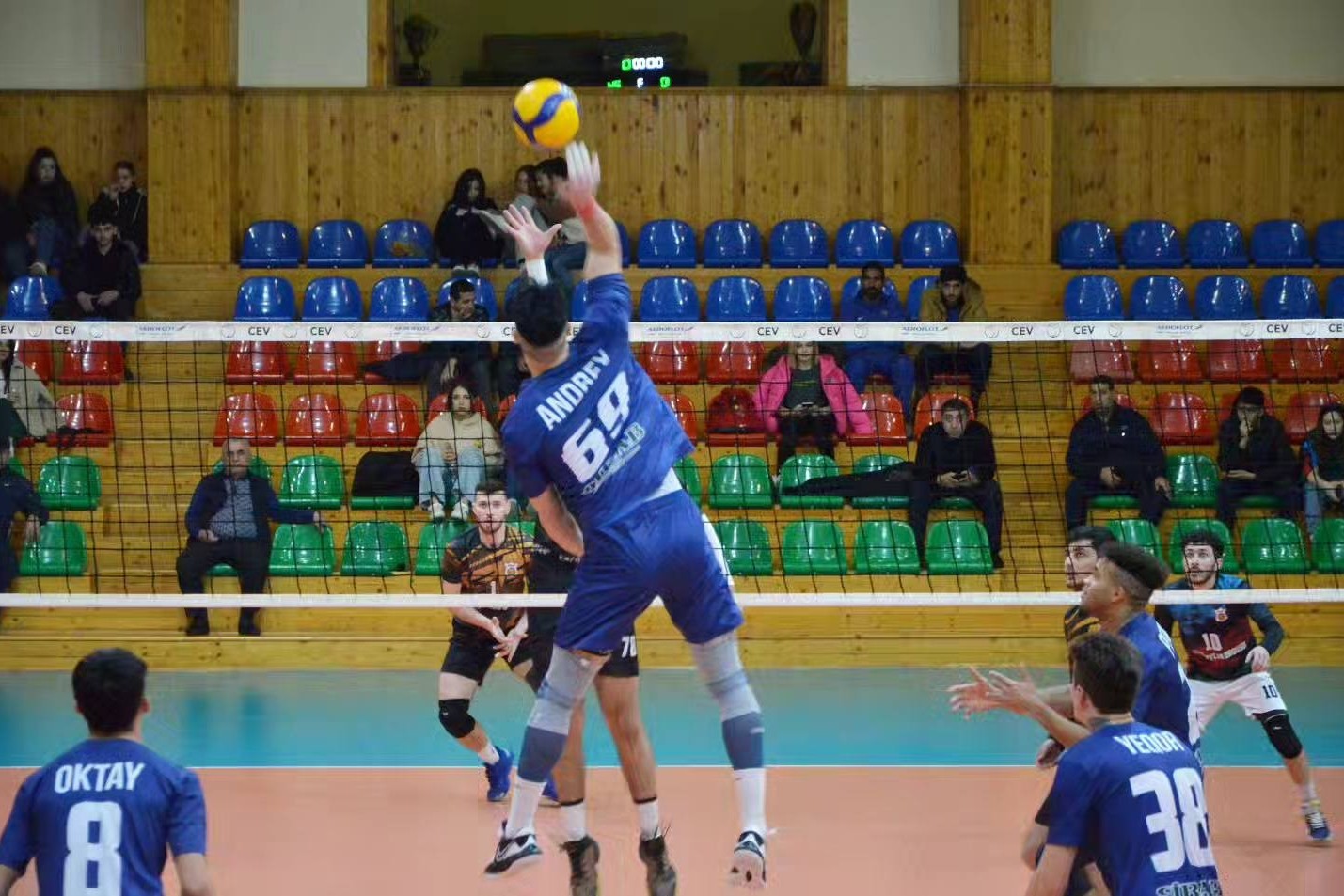 Autsayderə 32 xal kifayət etməyib